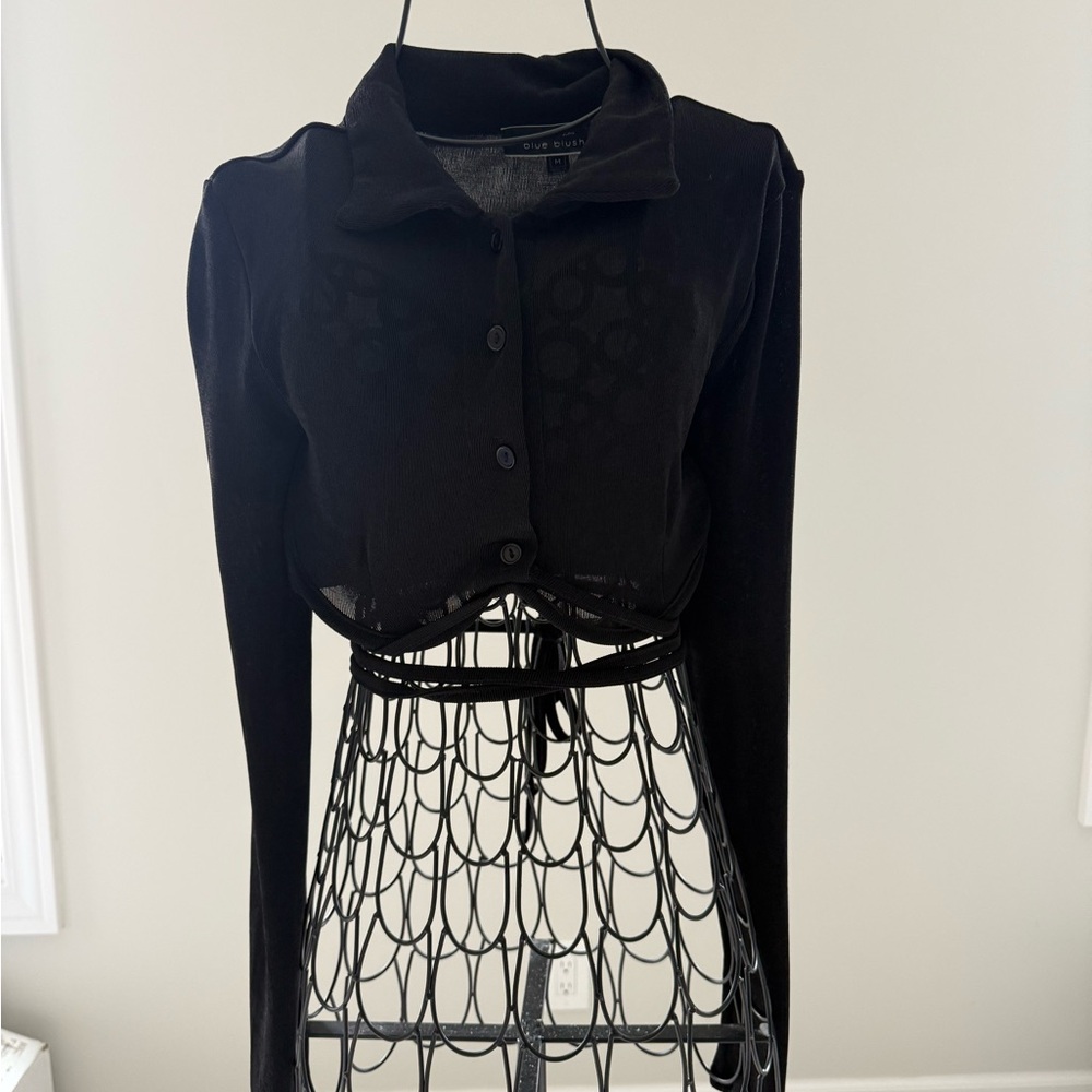 Black Button-Up Cropped Cardigan
